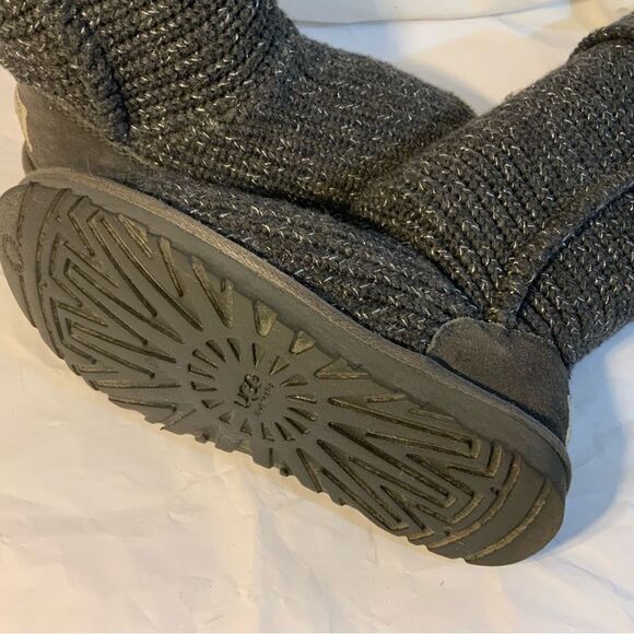 UGG Women's 1876 Classic Cardy Button Sweater Knit Gray Silver Boots Size 6 - Picture 6 of 8